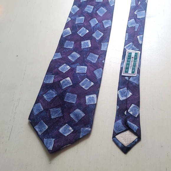 SALE! Two for $36  100% Silk Tie, Pierre Balmain - Picture 4 of 4